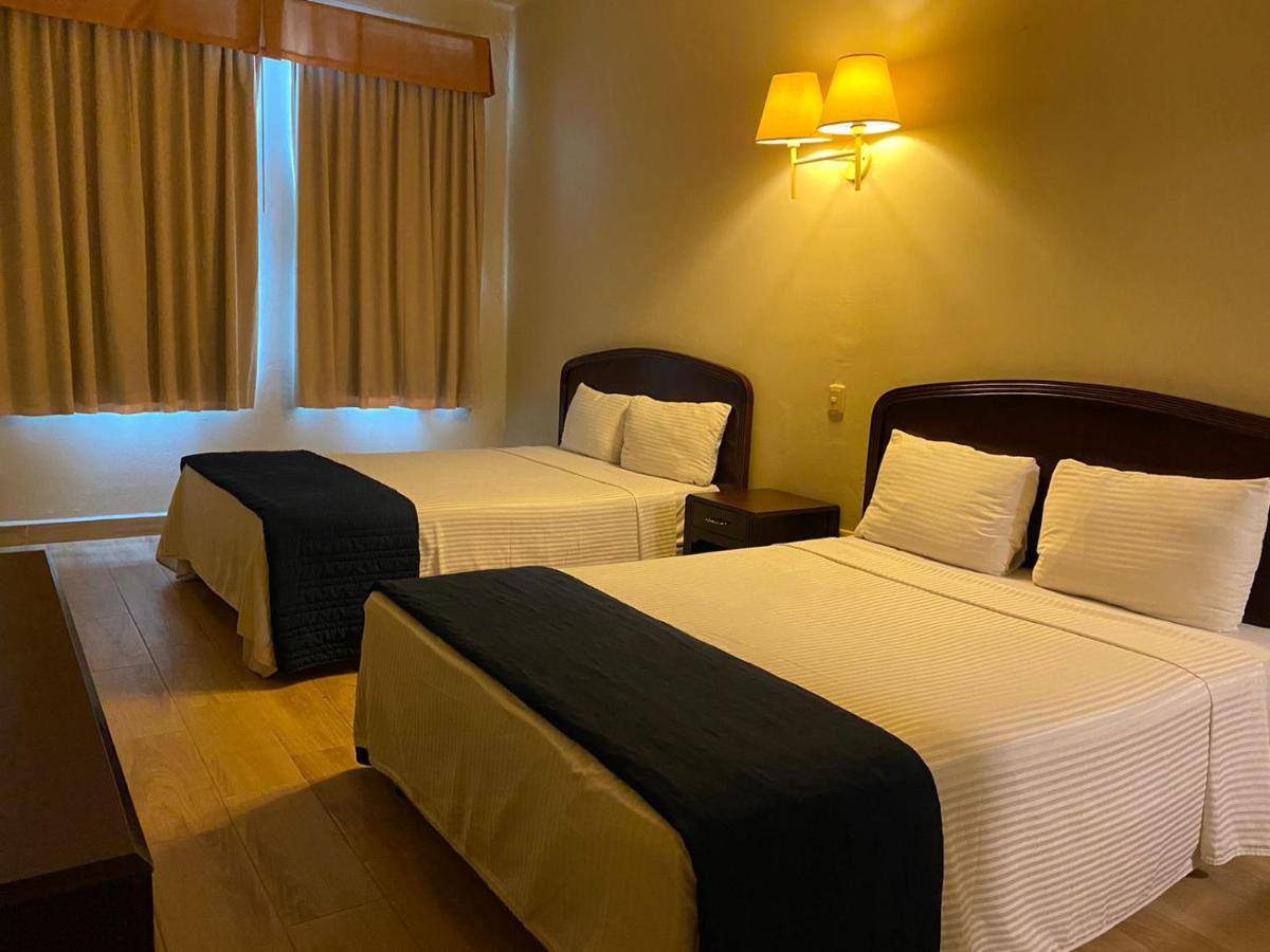 Hotel Plaza Del Arco Express Monterrey Exteriér fotografie