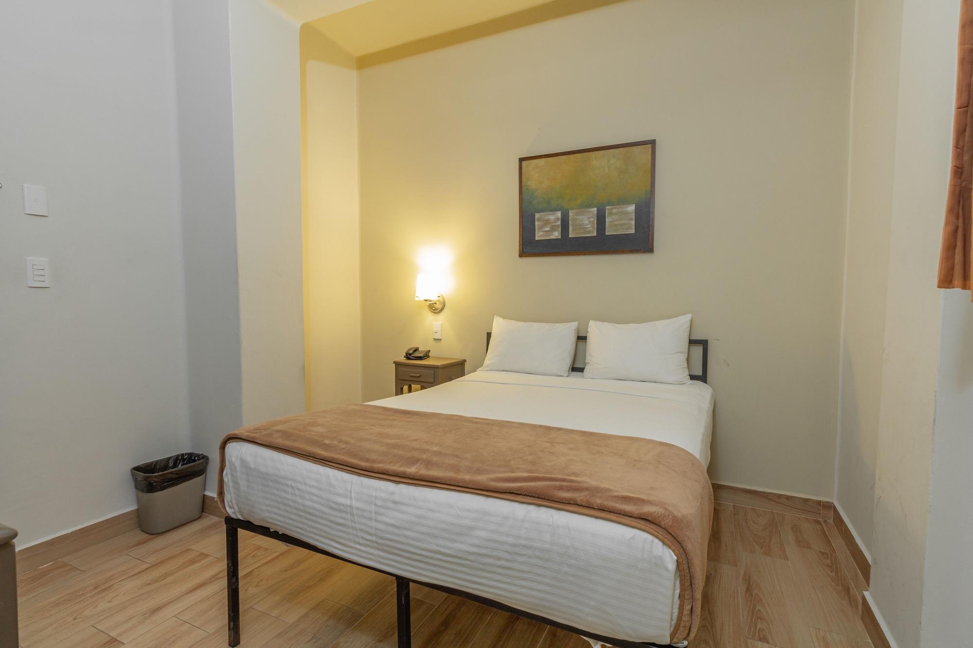 Hotel Plaza Del Arco Express Monterrey Exteriér fotografie
